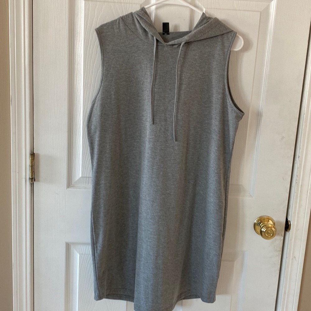 NWOT size:XL greg shein sleeveless dress with hoody